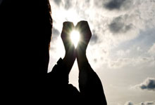 [NBA]库里28+7+5 勇士险胜尼克斯.